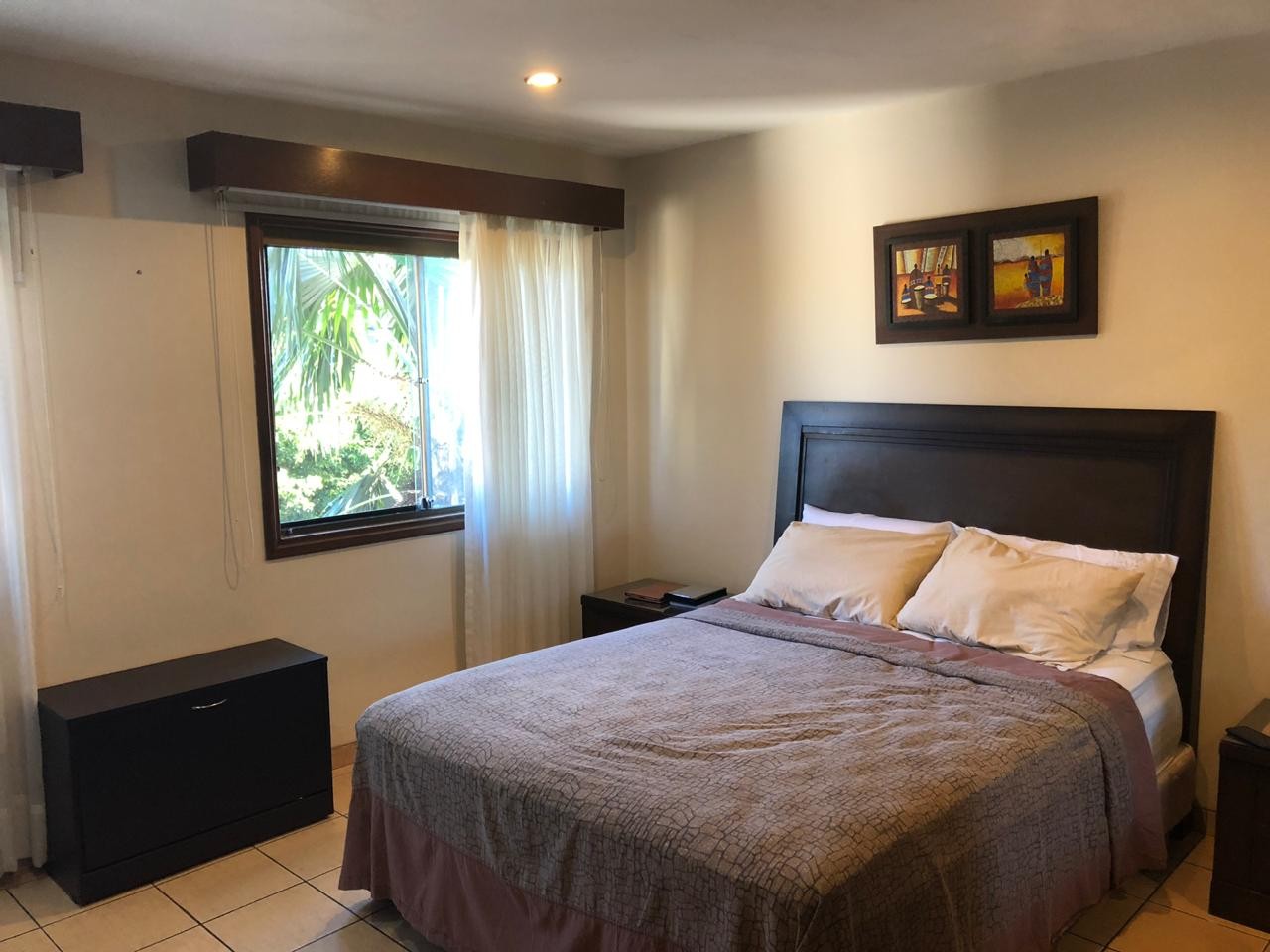 Casa en Entre 4to y 5to anillo Norte en Santa Cruz de la Sierra 3 dormitorios 3 baños 2 parqueos Foto 14