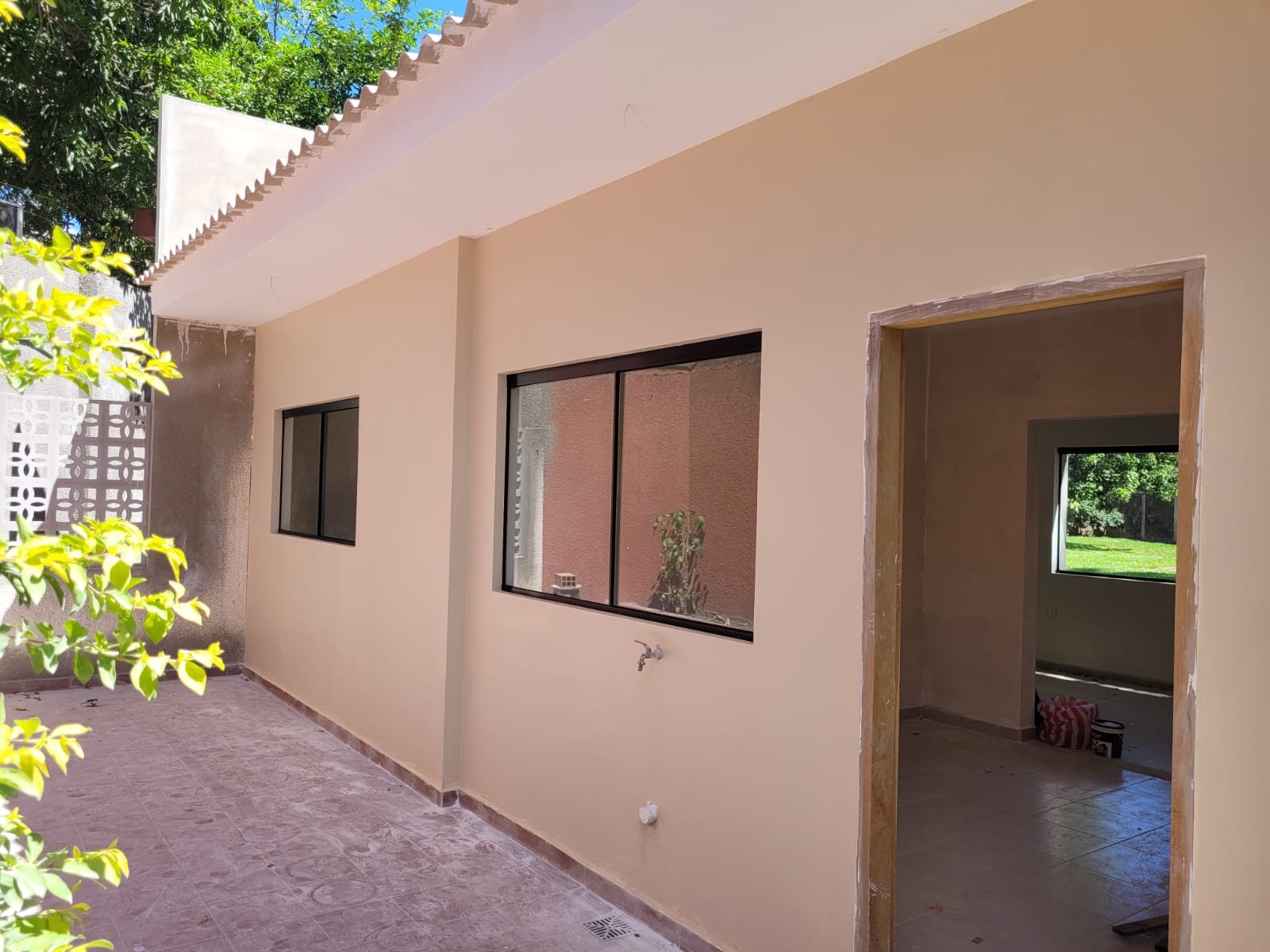 Casa en Entre 6to y 7mo anillo Norte en Santa Cruz de la Sierra 5 dormitorios 7 baños 8 parqueos Foto 6