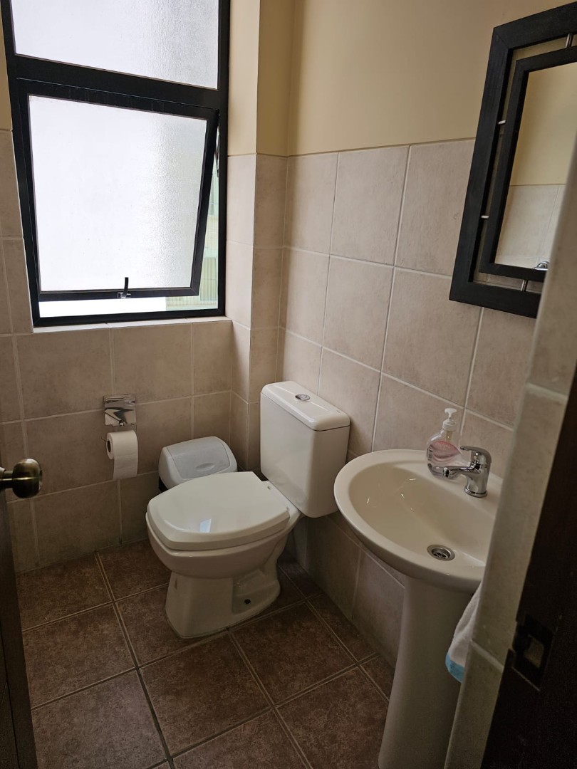 Oficina en VentaCalacoto, cerca de la calle 8  5 dormitorios 1 baños  Foto 4