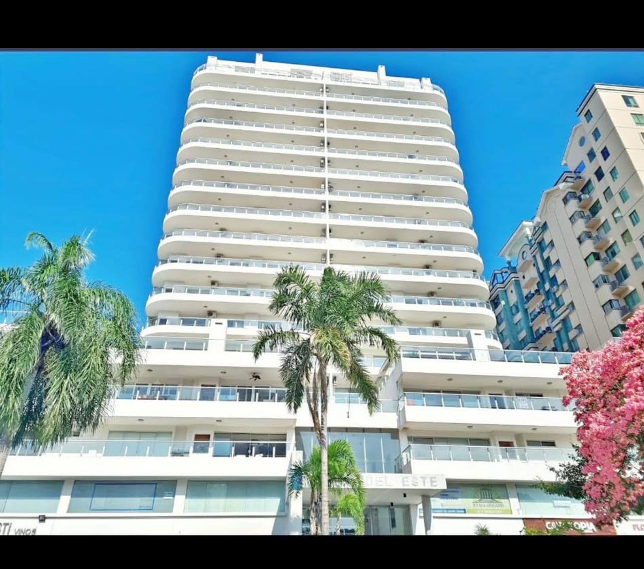 Departamento en Entre 1er y 2do anillo Norte en Santa Cruz de la Sierra 3 dormitorios 2 baños 1 parqueos Foto 1
