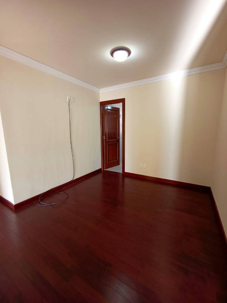 Departamento HERMOSO DEPARTAMENTO DE LUJO EN VENTA – ACHUMANI Foto 3