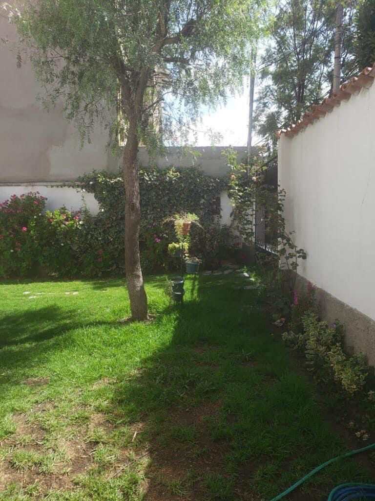 Casa en Achumani en La Paz 4 dormitorios 3 baños 3 parqueos Foto 9