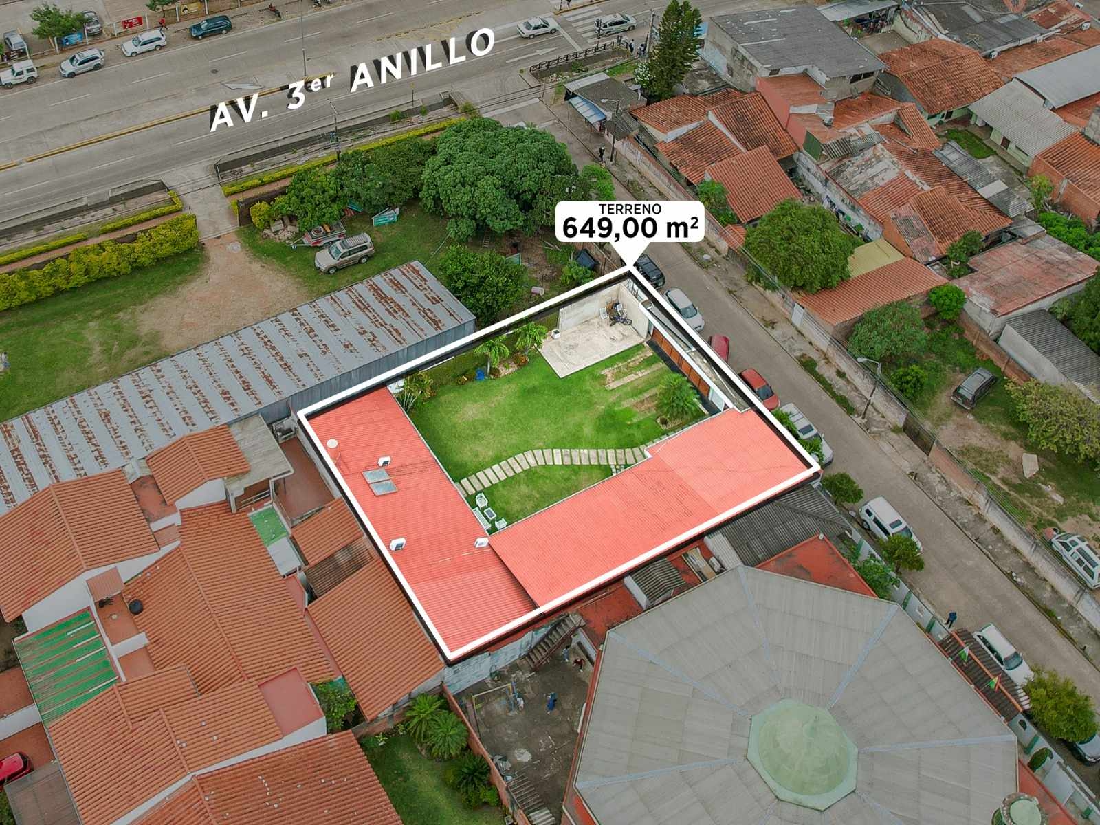 Casa en Entre 2do y 3er anillo Este en Santa Cruz de la Sierra 6 dormitorios 6 baños 8 parqueos Foto 8