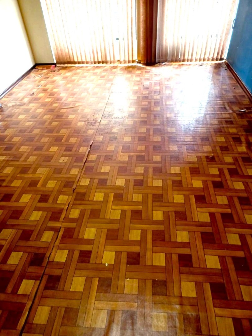 Oficina en VentaCONSULTORIO EN VENTA AV. ARCE Foto 18