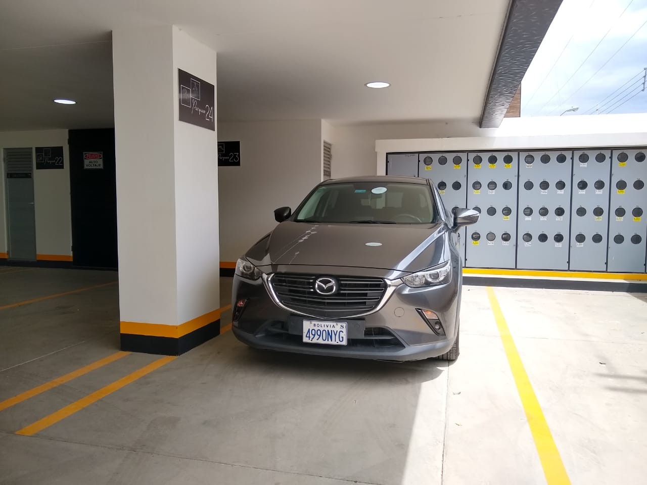 Departamento en AlquilerEquipetrol , edificio Sky plaza Italia ,departamento en Alquiler 2 dormitorios 2 baños 1 parqueos Foto 11