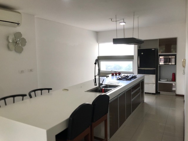 Departamento Torre Norte Suant, sobre Av. Isuto, 2do. y 3er. Anillo [Equipetrol] Foto 3