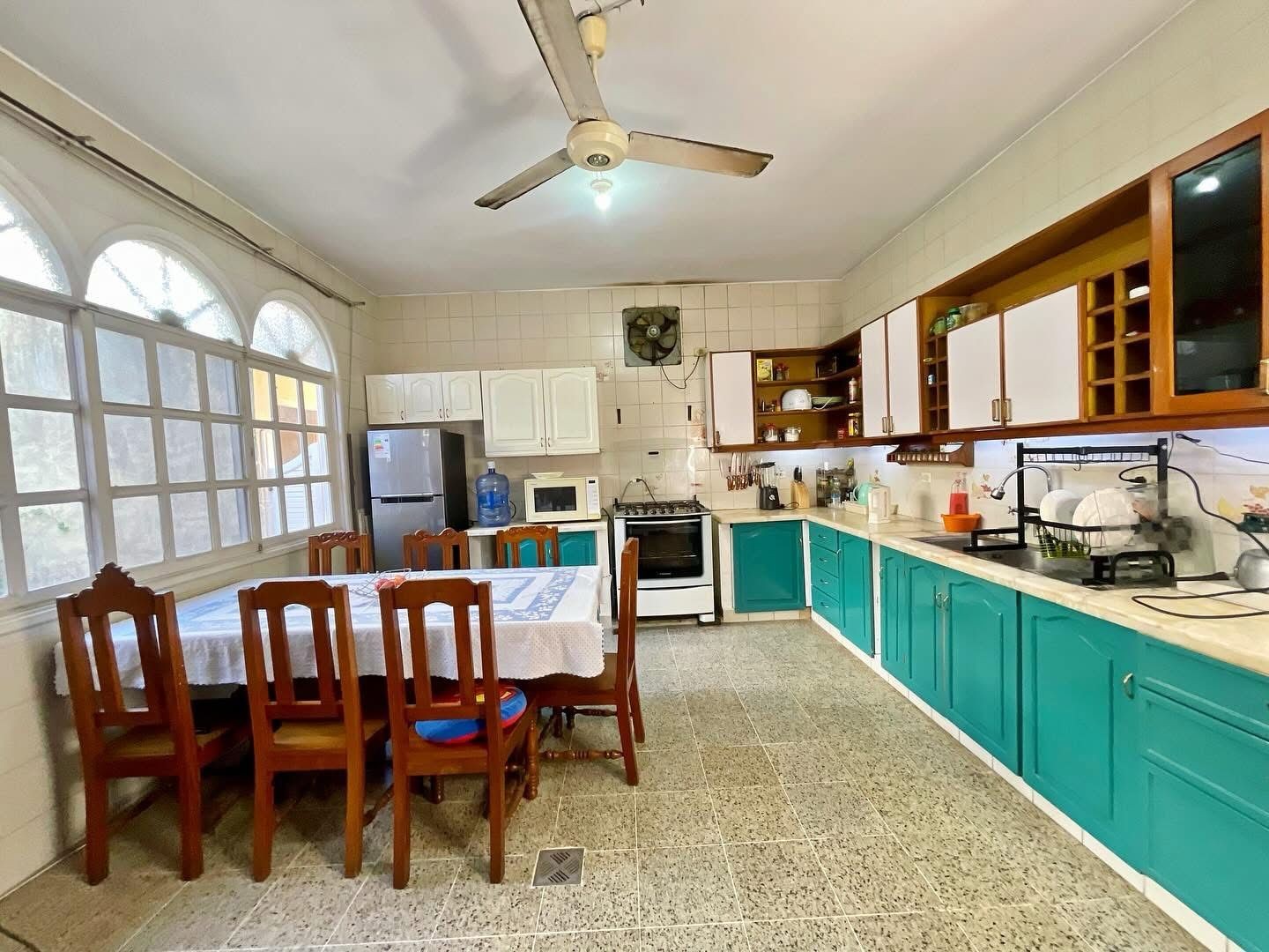 Casa en AlquilerAv. landivar, pasaje ingavi Foto 4