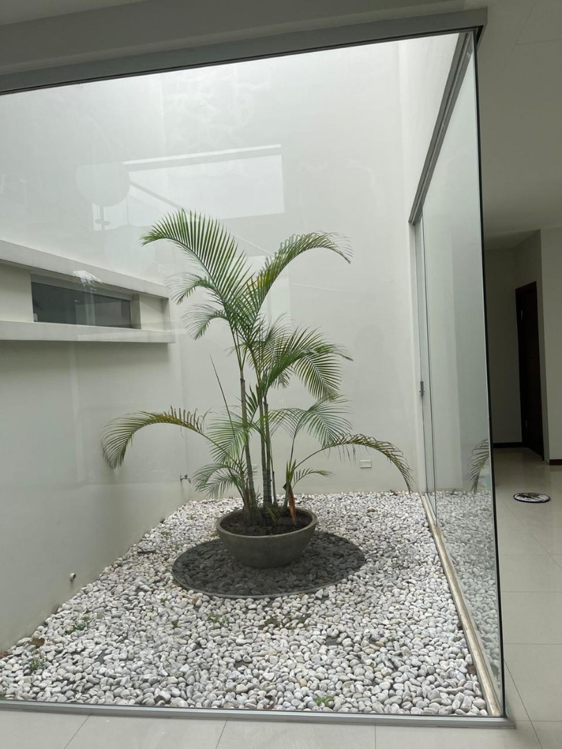 Casa en Entre 3er y 4to anillo Oeste en Santa Cruz de la Sierra 4 dormitorios 6 baños 4 parqueos Foto 42