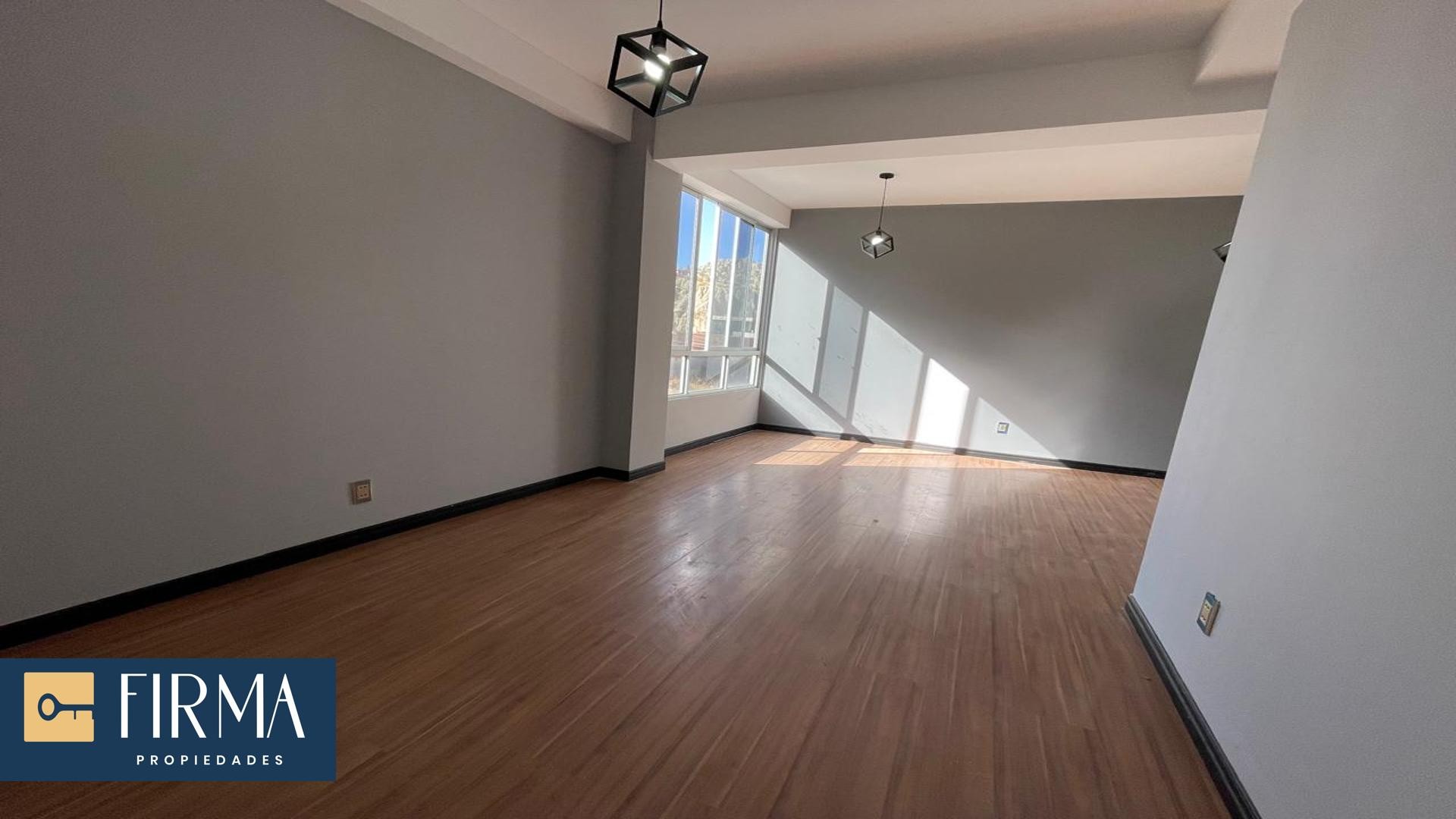 Departamento en AlquilerDEPARTAMENTO EN ALQUILER EN ACHUMANI 3 dormitorios 3 baños  Foto 2