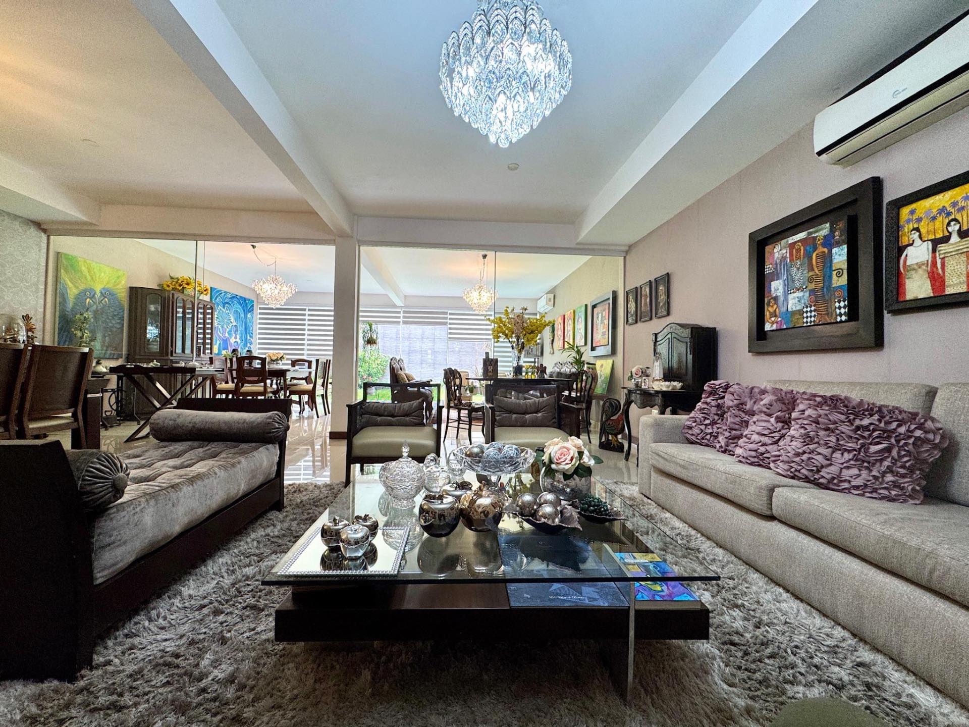 Casa en Entre 4to y 5to anillo Oeste en Santa Cruz de la Sierra 3 dormitorios 4 baños 3 parqueos Foto 10