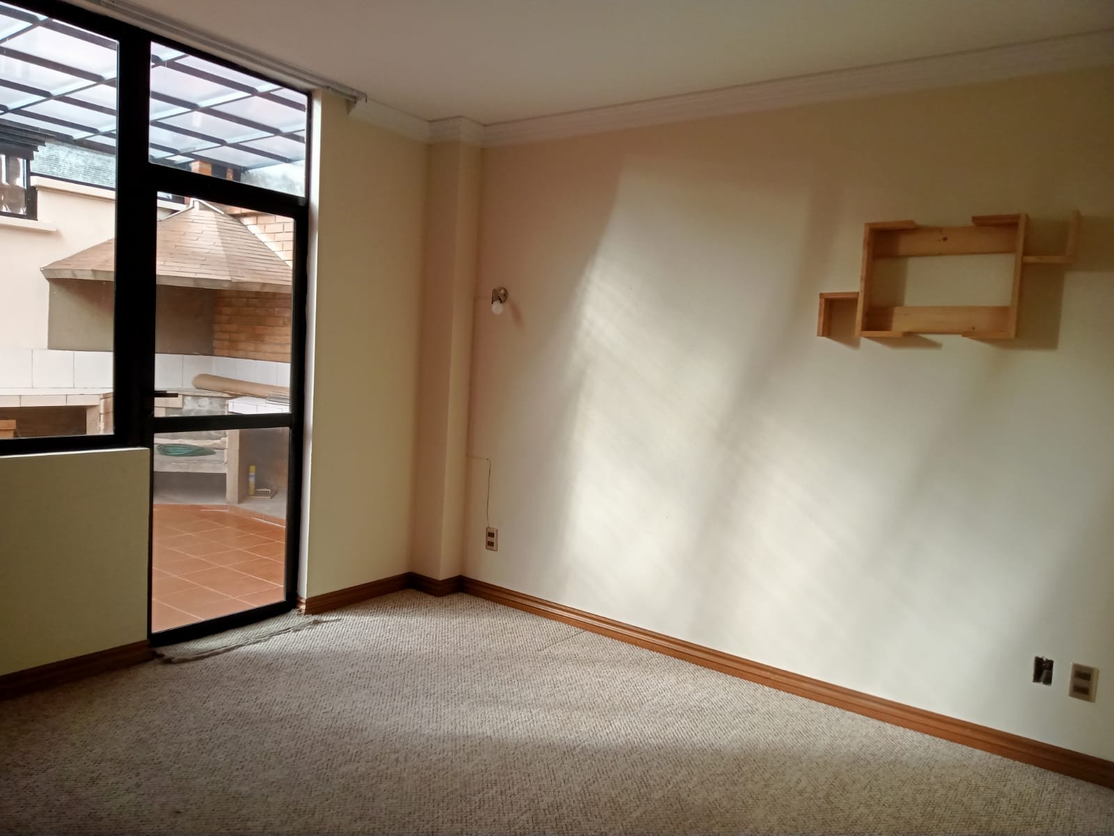 Departamento en Alquiler¡¡ALQUILA ESTE DEPARTAMENTO EN ACHUMANI, CON PATIO Y PARRILLERO PRIVADO!! Foto 1