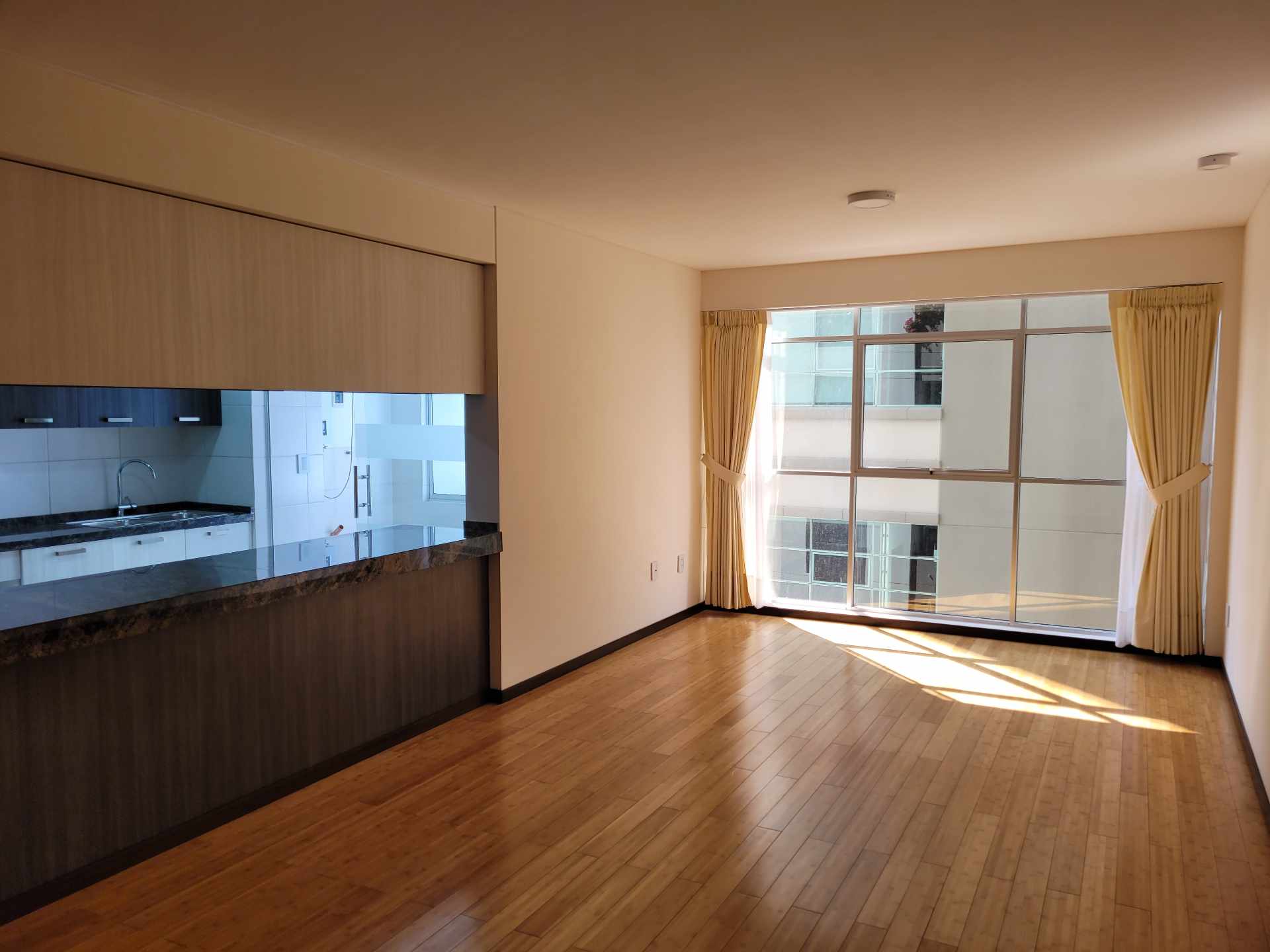 Departamento SOPOCACHI - AV. ARCE - TRATO DIRECTO CON PROPIETARIO Foto 11