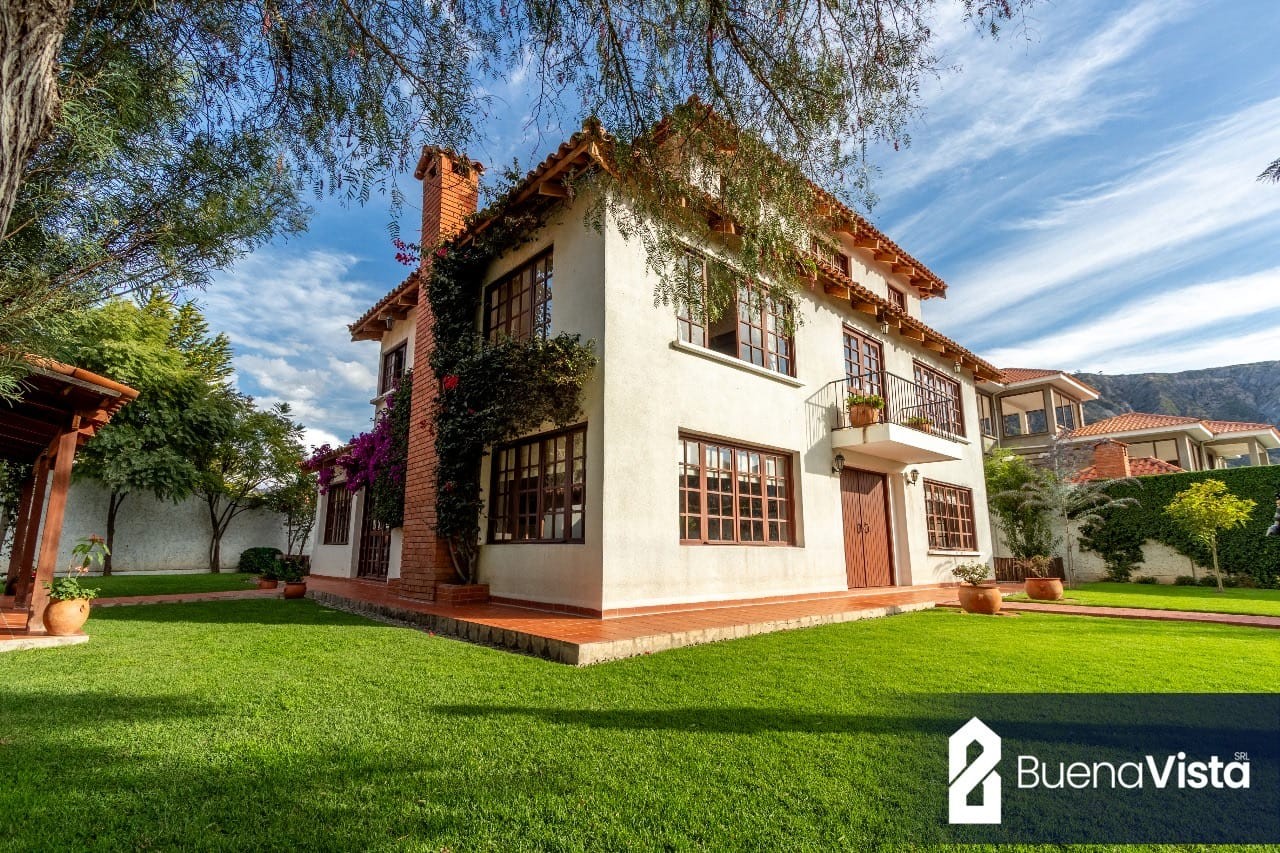 Casa en VentaHuajchilla  3 dormitorios 3 baños 3 parqueos Foto 3