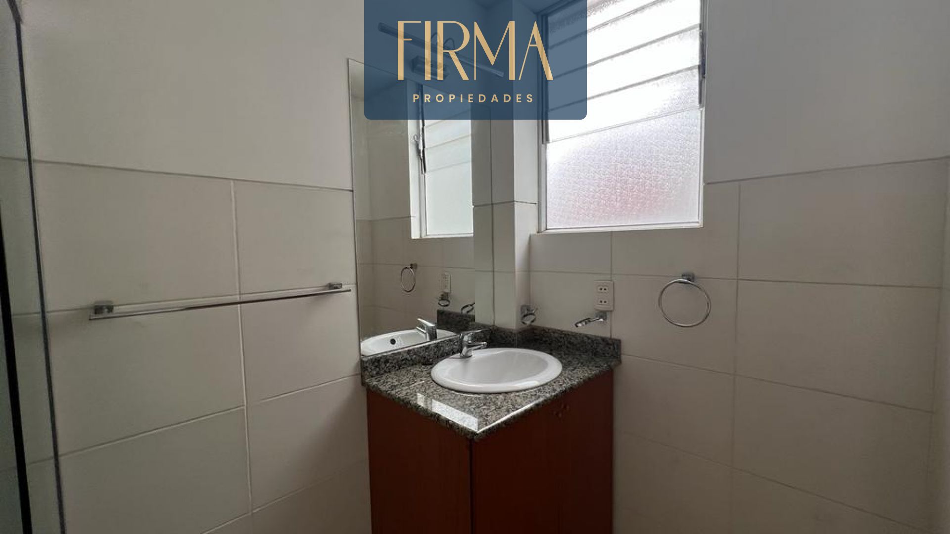 Casa en VentaCOMPRA ESTA CASA EN CHASQUIPAMPA 3 dormitorios 4 baños 1 parqueos Foto 15