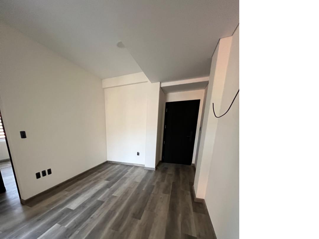 Departamento en AlquilerAchumani, al inicio, cerca a la plaza  Foto 4