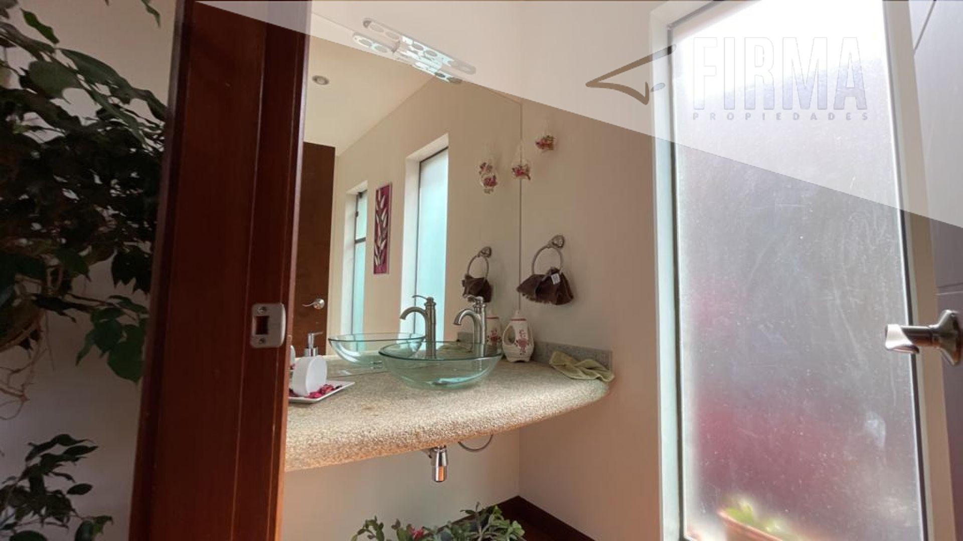 Casa en Koani en La Paz 3 dormitorios 4 baños 2 parqueos Foto 14