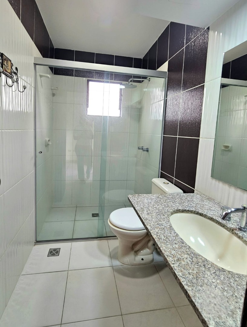 Casa en VentaZONA DEL REMANSO NORTE CASA EN VENTA EN ESQUINA 4 dormitorios 4 baños 2 parqueos Foto 13