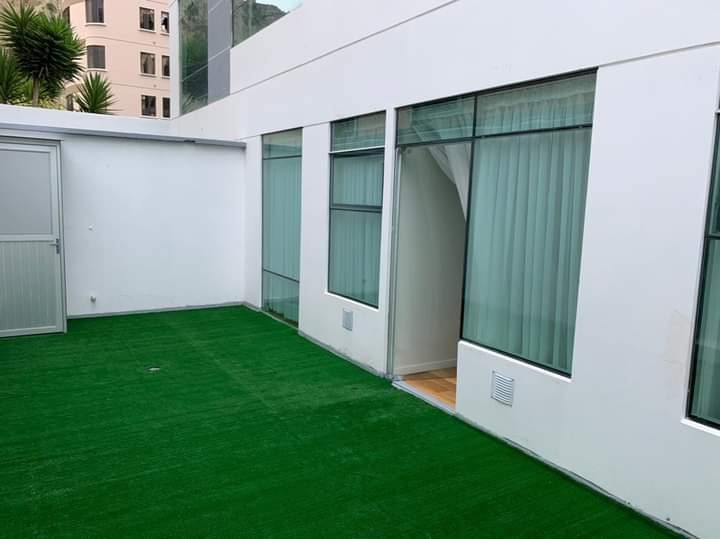 Departamento en Alquiler¡¡Alquila este departamento de 2 dormitorios en Calacoto con Patio Privado!! Foto 1