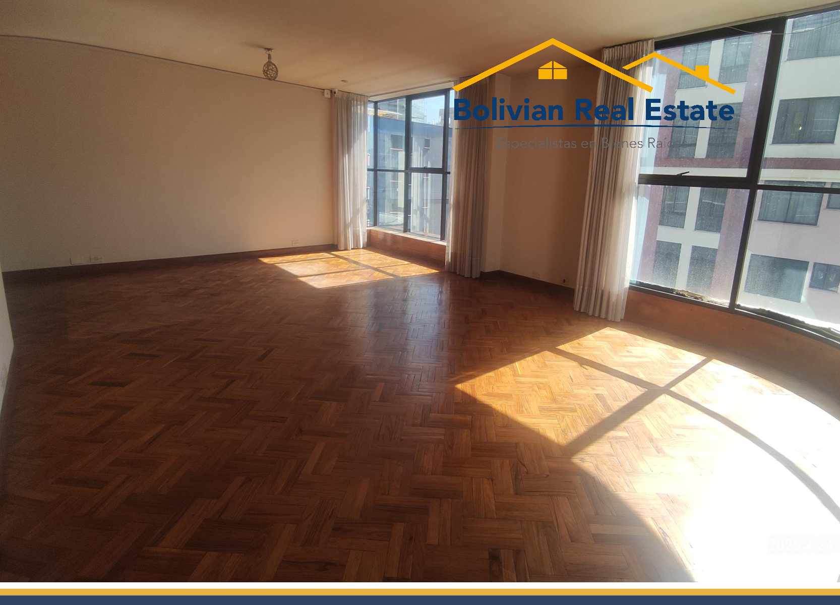 En Alquiler a Bs 4,650 Foto 2