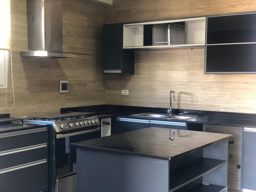 En Alquiler a $us 1,050 Foto 8