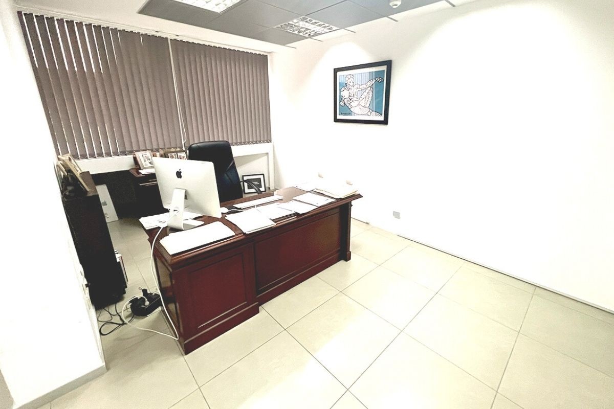 Oficina en VentaOFICINA EN VENTA - TORRE DUO (EQUIPETROL) Foto 9