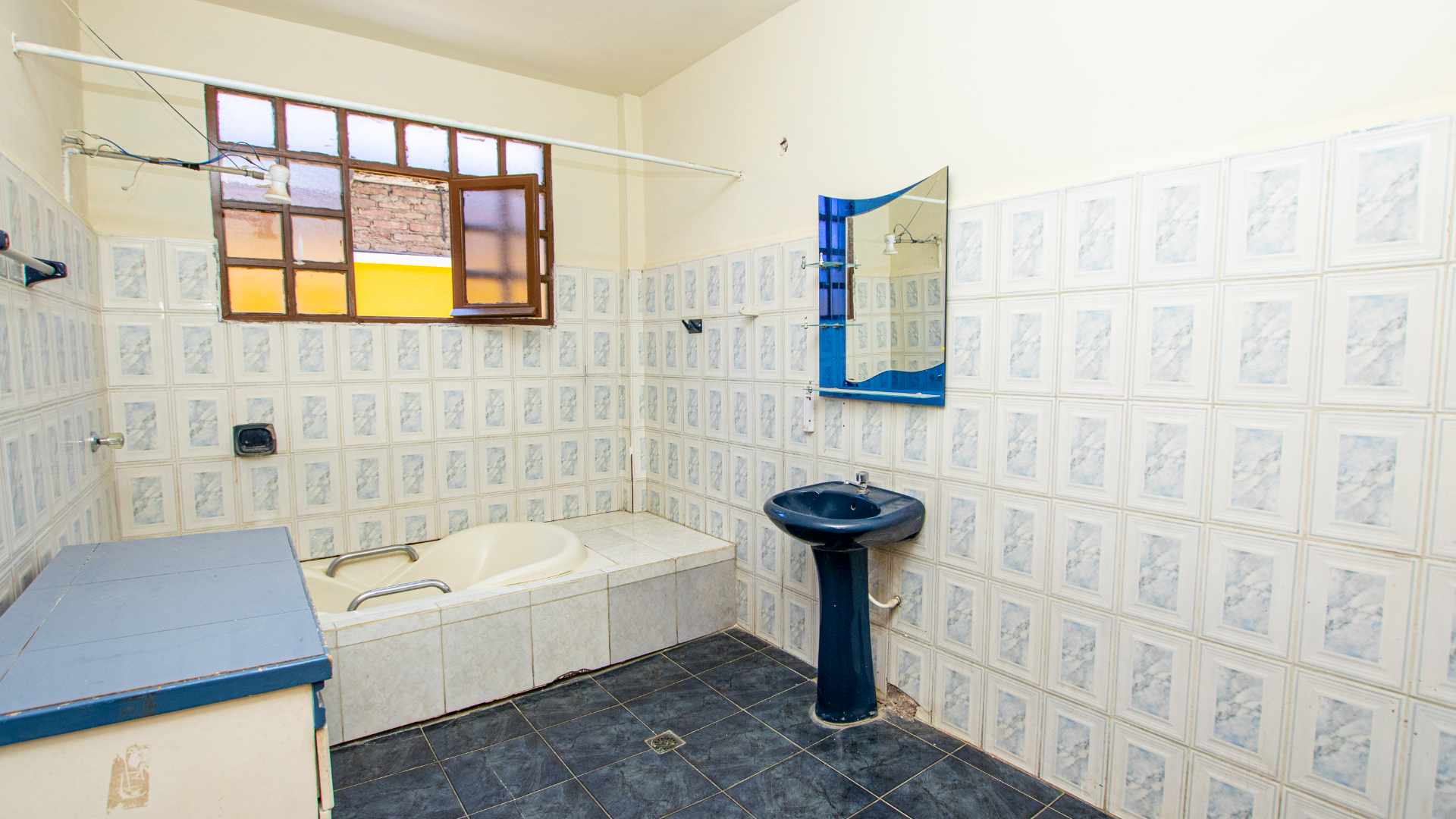 Avenida Reducto 1km al Norte de av. Blanco Galindo us