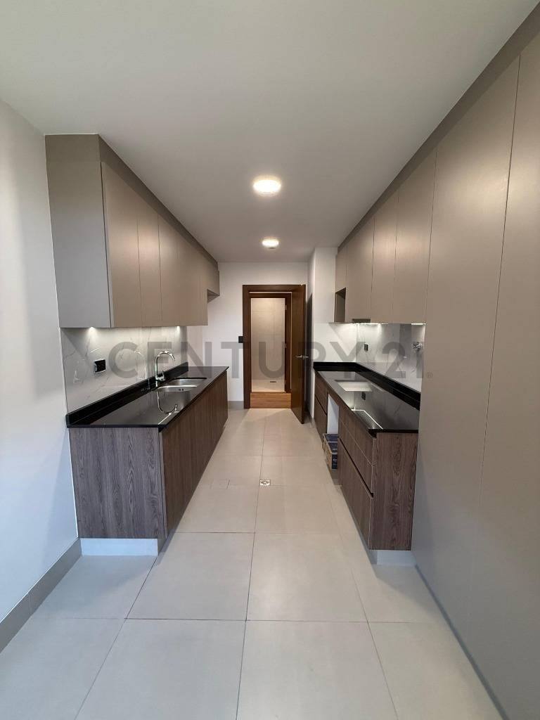 Departamento en Irpavi en La Paz 2 dormitorios 3 baños 1 parqueos Foto 10