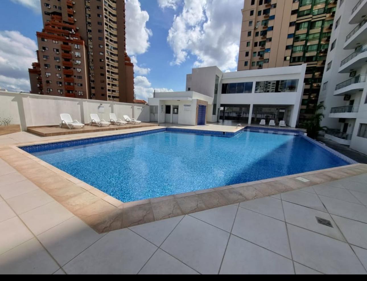 Departamento en Entre 1er y 2do anillo Norte en Santa Cruz de la Sierra 3 dormitorios 2 baños 1 parqueos Foto 5