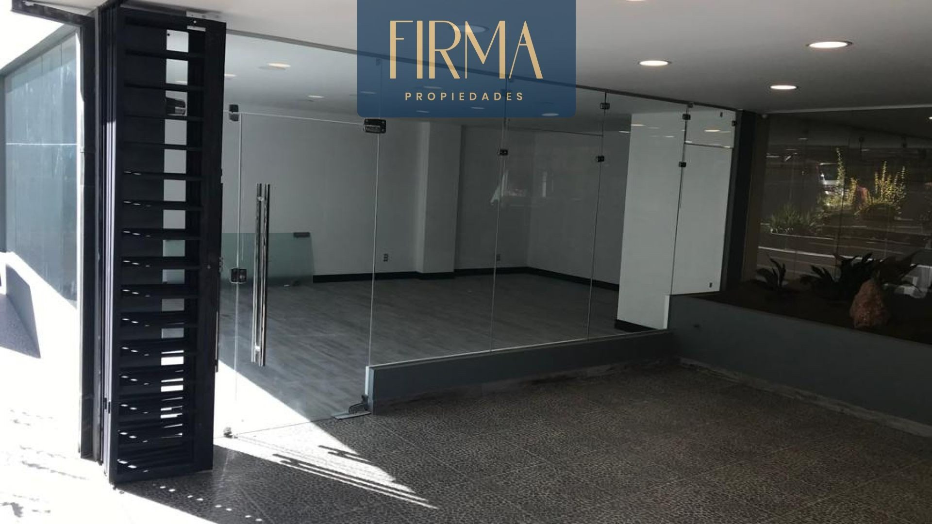 Local comercial ✨COMPRA ESTE LOCAL COMERCIAL EN CALACOTO✨ Foto 1