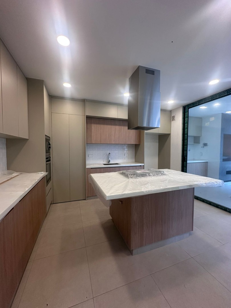En Venta a $us 360,000 Foto 13