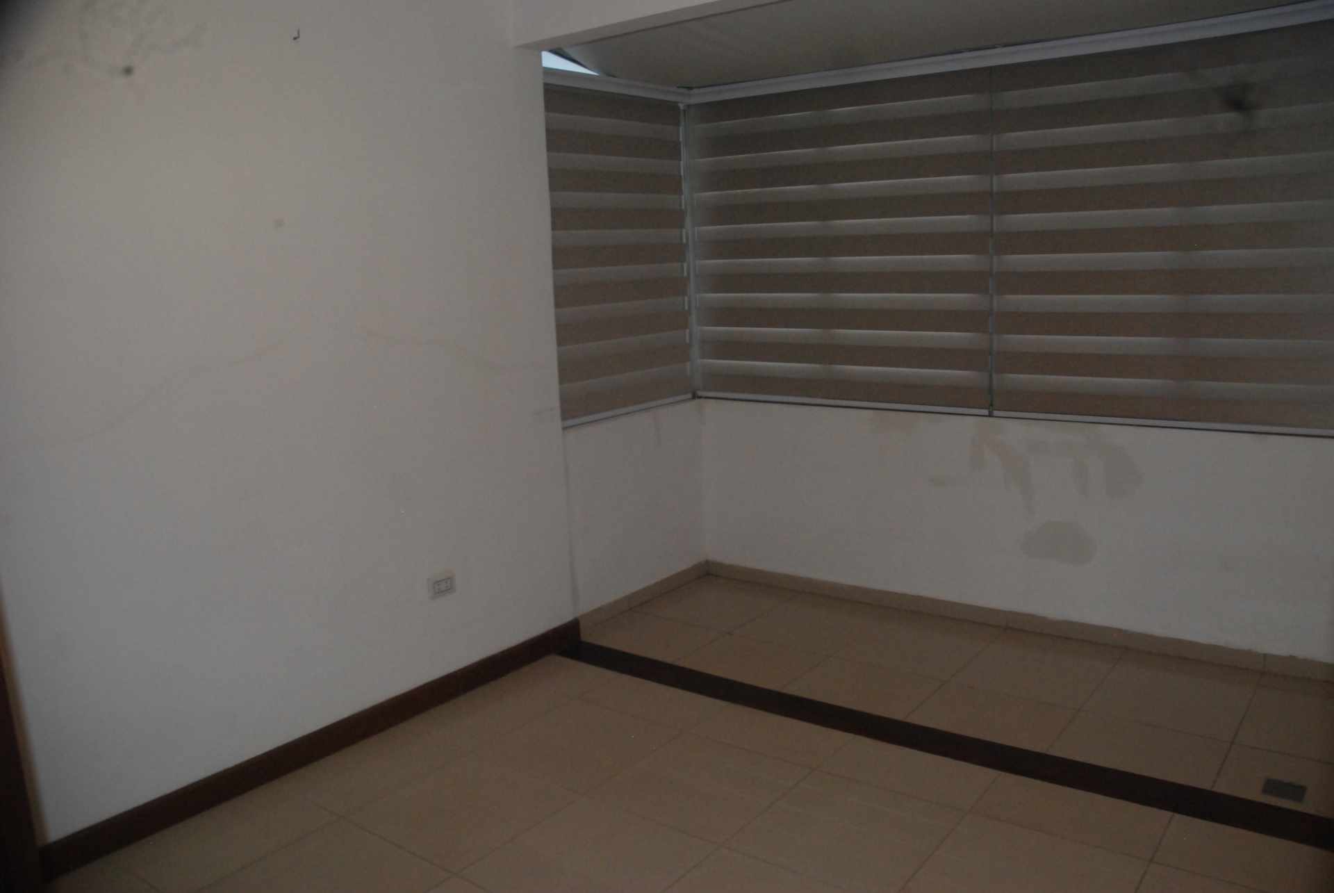 Departamento en Venta Z/ Norte, cerca plaza del Estudiante, HERMOSO PENTHOUSE 3D 200M2 Foto 19