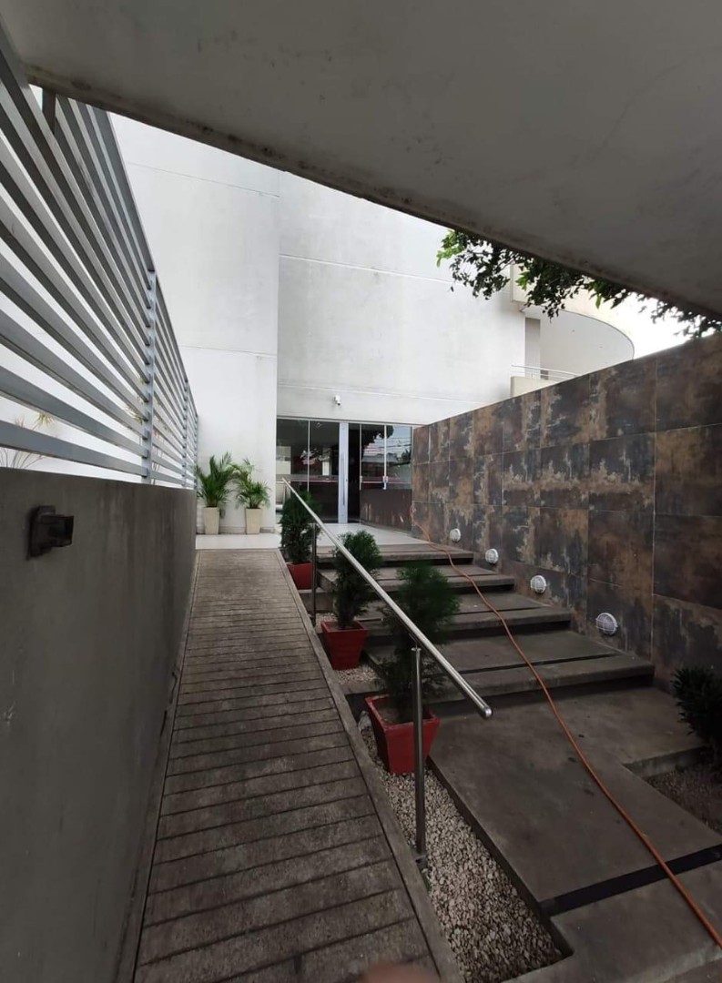 En Alquiler a $us 550 Foto 6