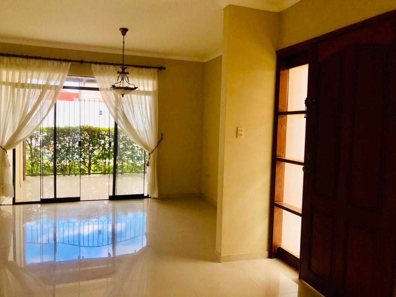 Casa en Equipetrol en Santa Cruz de la Sierra 3 dormitorios   Foto 8