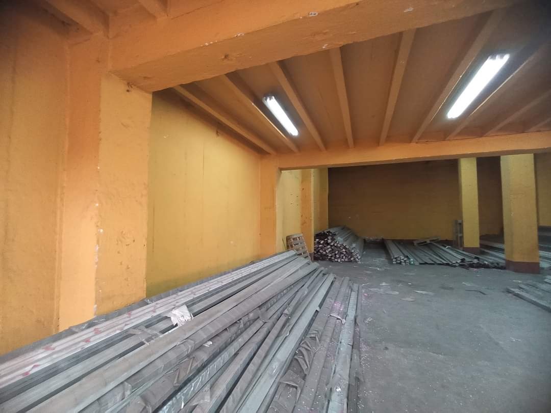 Galpón en VentaDEPOSITOS, GALPON Y SALON DE FIESTAS    Foto 24