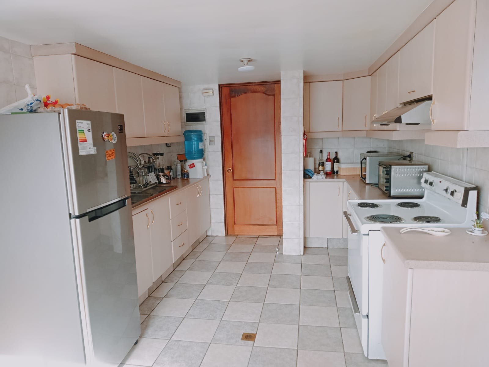 Departamento en Cota Cota en La Paz 3 dormitorios 4 baños 1 parqueos Foto 15