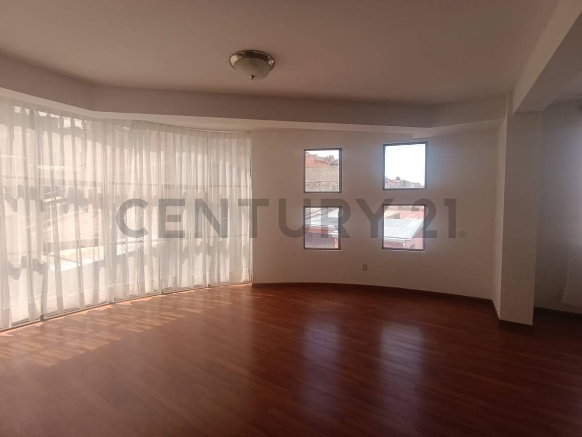 Departamento en AlquilerCENTRO CALLE GENARO SANJINES Foto 1