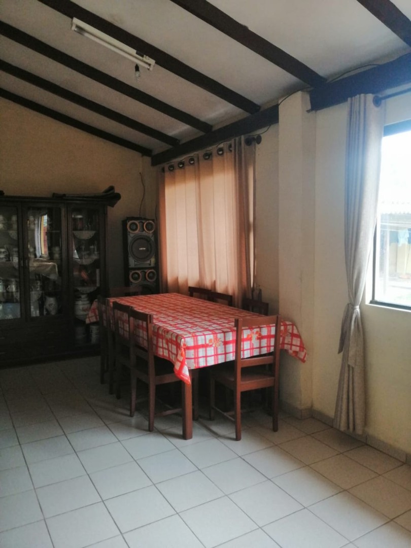 Casa en Entre 5to y 6to anillo Este en Santa Cruz de la Sierra 6 dormitorios 2 baños 4 parqueos Foto 32