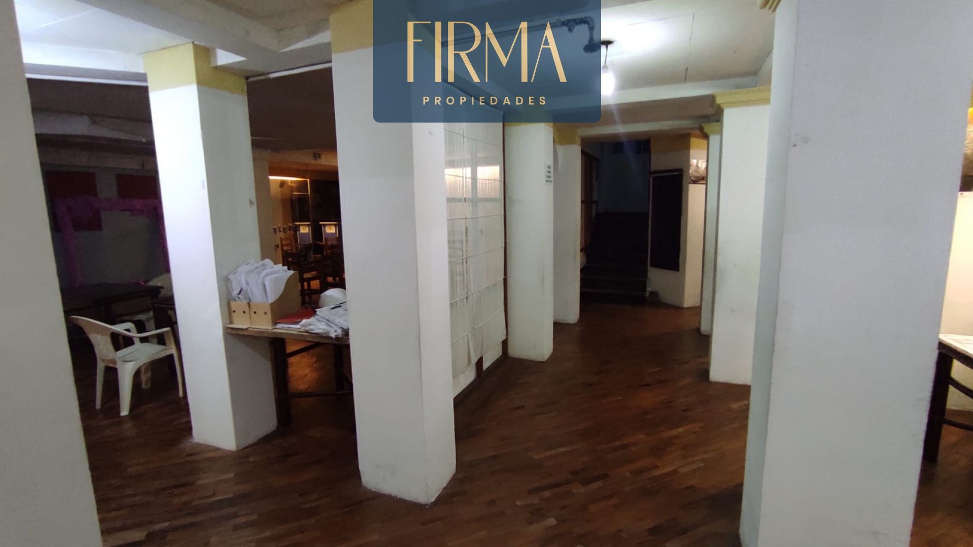 Local comercial en Achumani en La Paz  5 baños  Foto 5