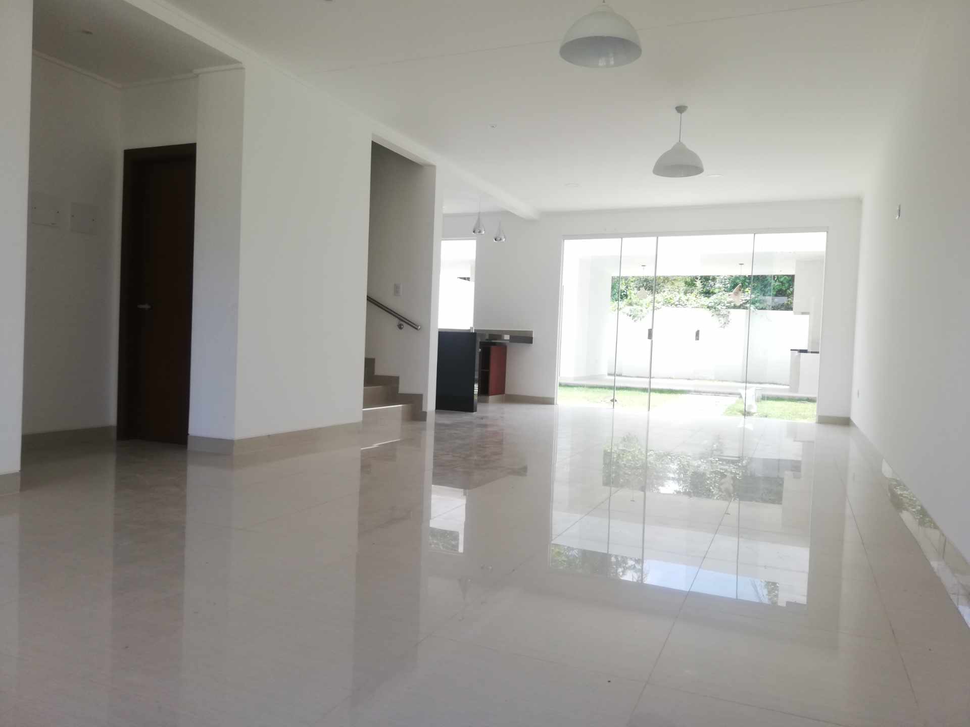 Casa en VentaURBANIZACION CERRADA CASA DE CAMPO (Casa de Campo - Club Golf)
 3 dormitorios 3 baños 2 parqueos Foto 3