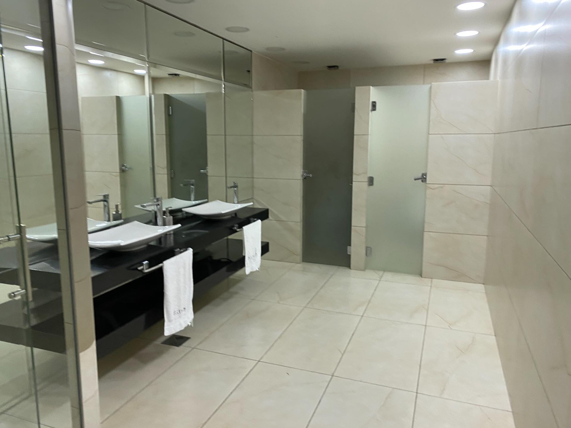 Departamento en VentaEdificio Madero Residence , Calle 6 Oeste esq. Enrique Finot  , Equipetrol  Foto 44