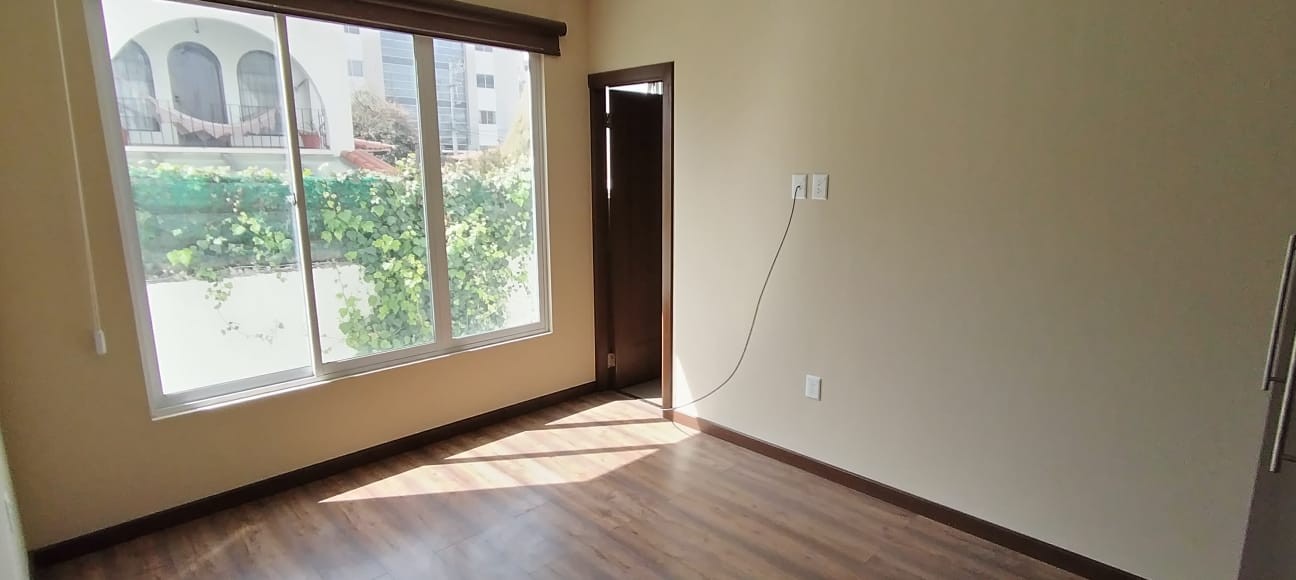 Departamento en AlquilerCALLE B SECTOR ASILO SAN RAMON, ZONA DE ACHUMANI Foto 3
