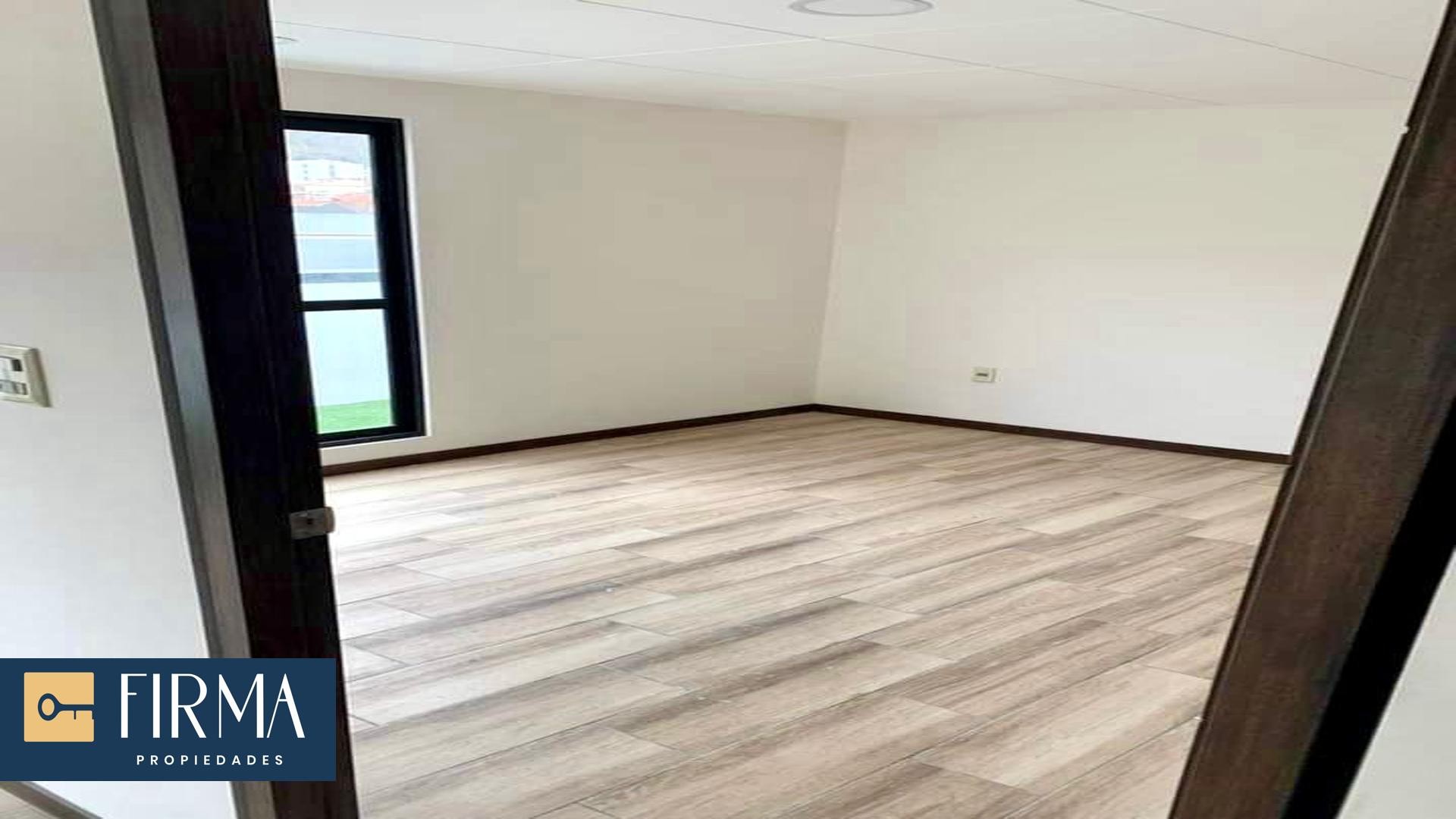 En Alquiler a Bs 2,800 Foto 3