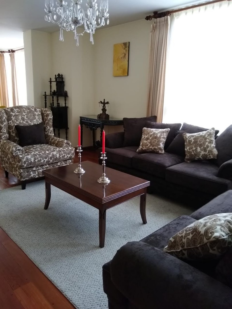 Departamento en AlquilerALQUILER DE DEPARTAMENTO AMOBLADO – CALACOTO, CALLE 23 A PASOS DE LA AV. BALLIVIÁN 3 dormitorios 3 baños 1 parqueos Foto 8