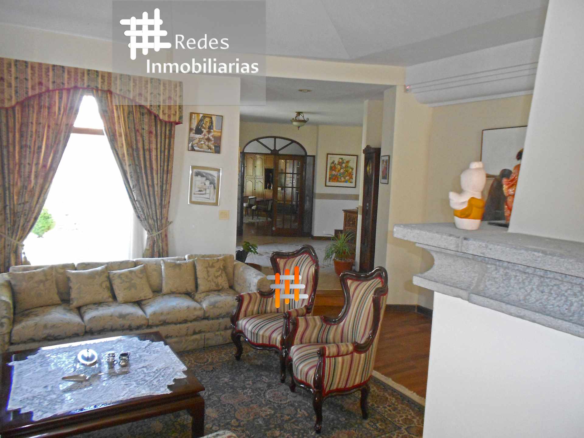 Casa en Achumani en La Paz 3 dormitorios 5 baños 3 parqueos Foto 5