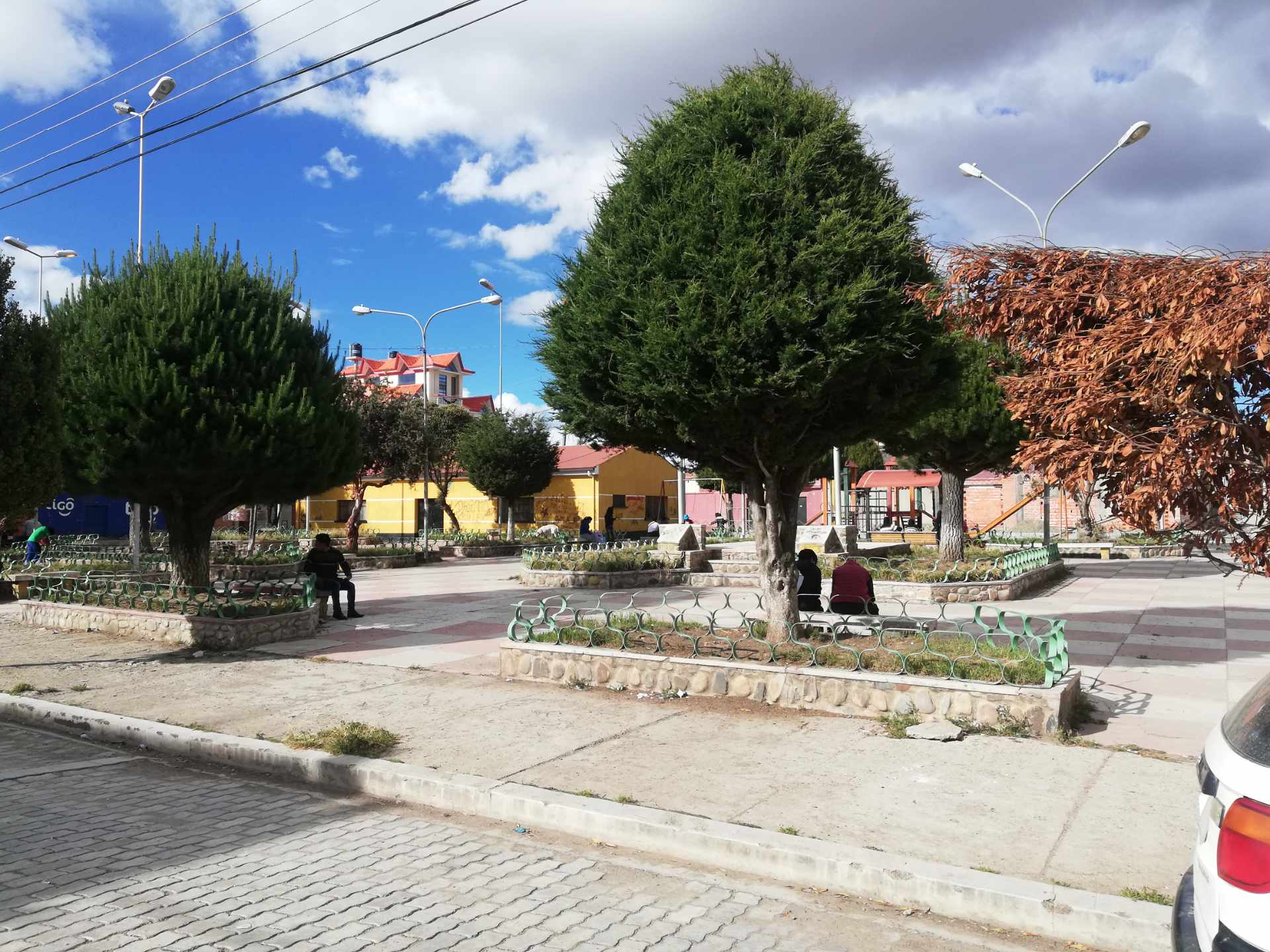 Terreno Zona Horizontes El Alto entre calle caracoles y calle santa fe detrás del centro de recursos pedagógicos Micaela Bastidas, a una cuadra de la plaza del payaso. A la altura del centro de salud Nuevos Horizontes que se ubica en la avenida Guadalquivir Foto 4