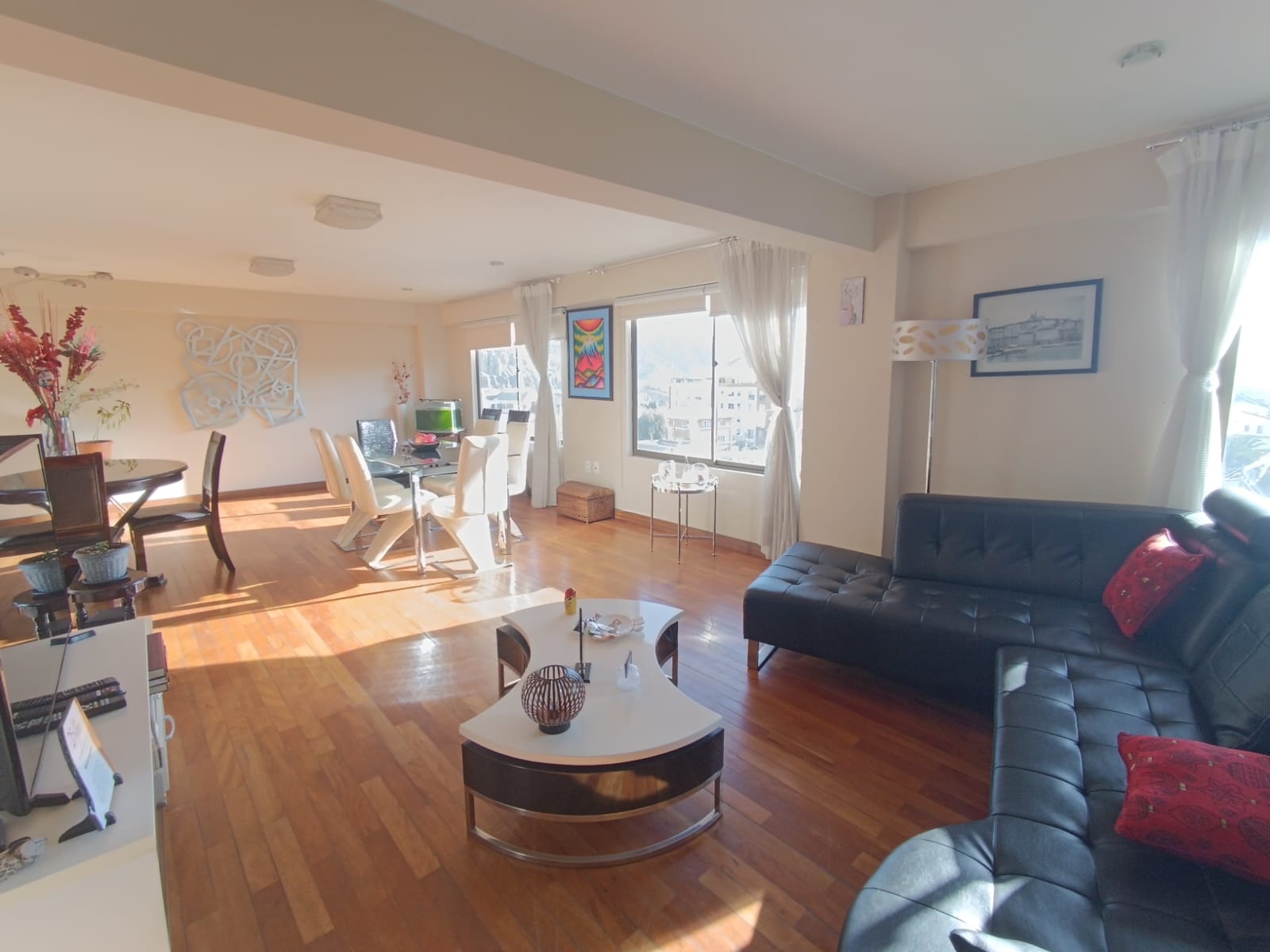 En Venta a $us 286,000 Foto 3