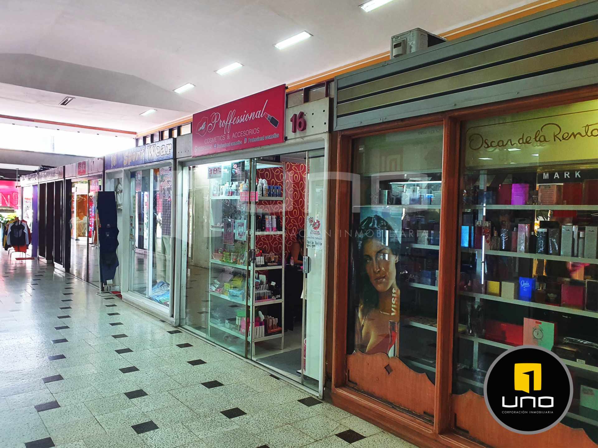 Local comercial en VentaLOCAL EN VENTA CENTRO COMERCIAL CAÑOTO  1 baños  Foto 4