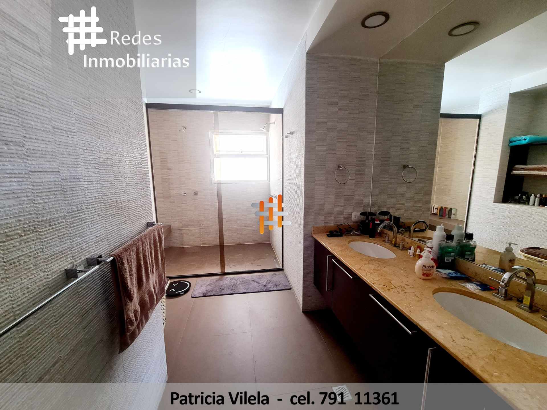 Departamento en VentaHERMOSO PENT HOUSE DUPLEX EN VENTA SOBRE LA AV. COSTANERA CON 92 m2 TERRAZA 3 dormitorios 5 baños 3 parqueos Foto 23