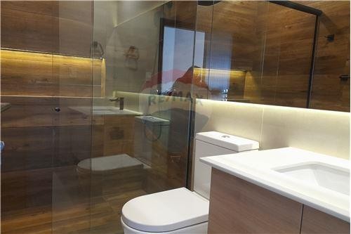 Departamento en Aranjuez en Cochabamba 3 dormitorios 4 baños 1 parqueos Foto 29