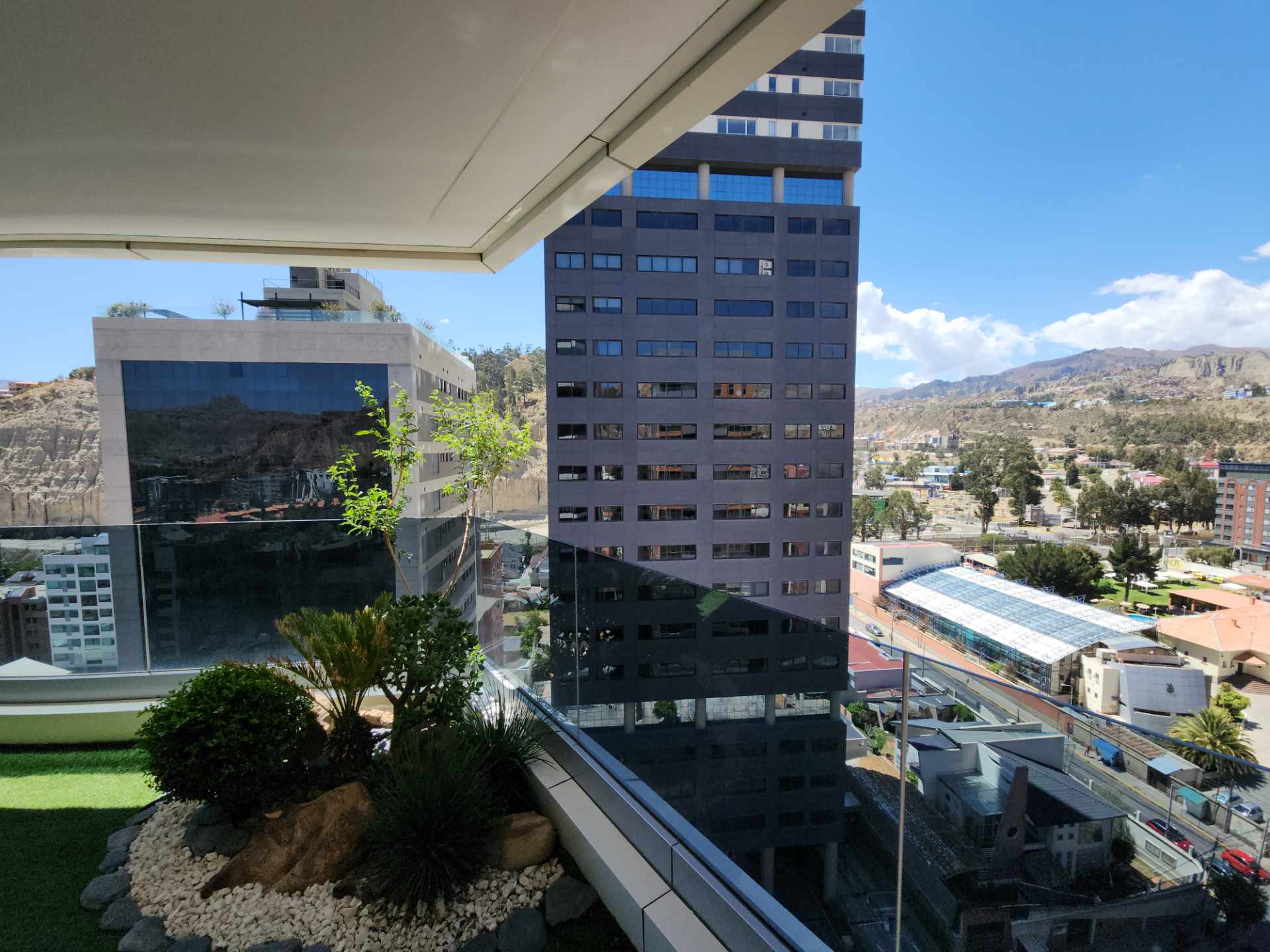 Departamento en Calacoto en La Paz 3 dormitorios 5 baños 1 parqueos Foto 18